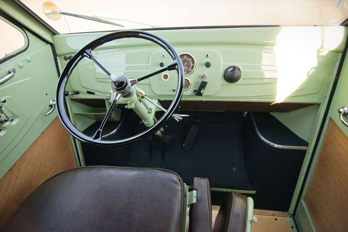 Фургон DKW Auto Union F89: несколько тысяч человеческих лиц