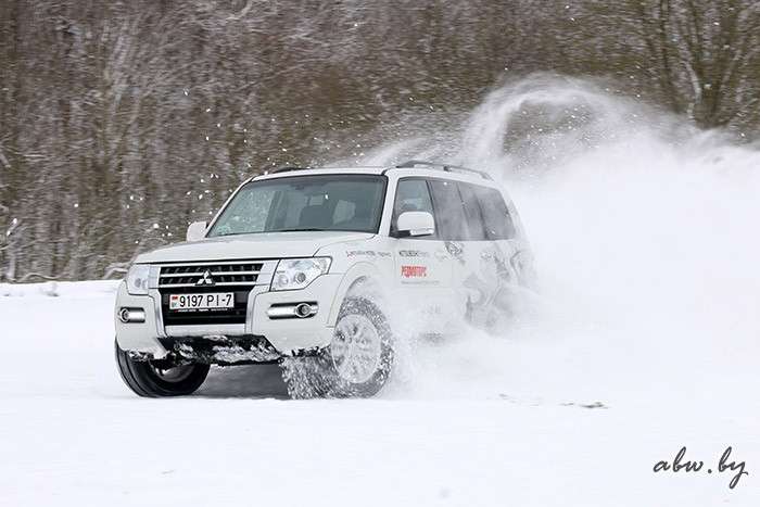 Mitsubishi Pajero IV: старость - в радость?