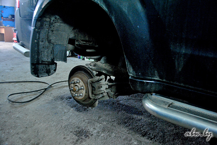 Работники шиномонтажей: 