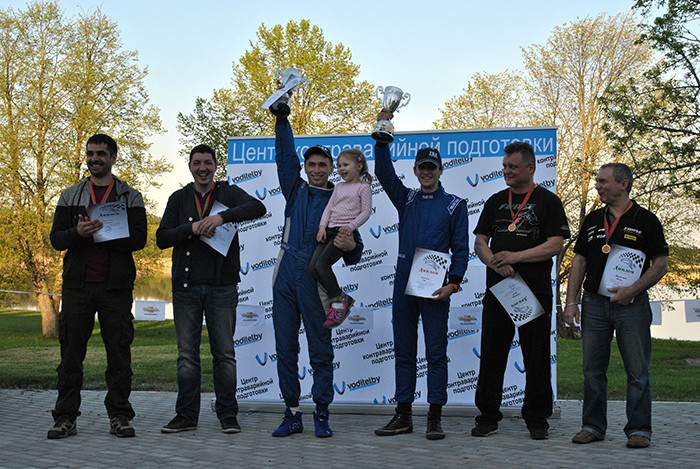 Коробки, моторы и одна 