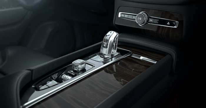 Volvo XC90 T6: на наш век хватит