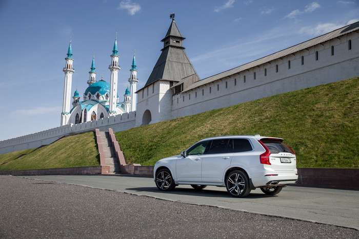 Volvo XC90 T6: на наш век хватит