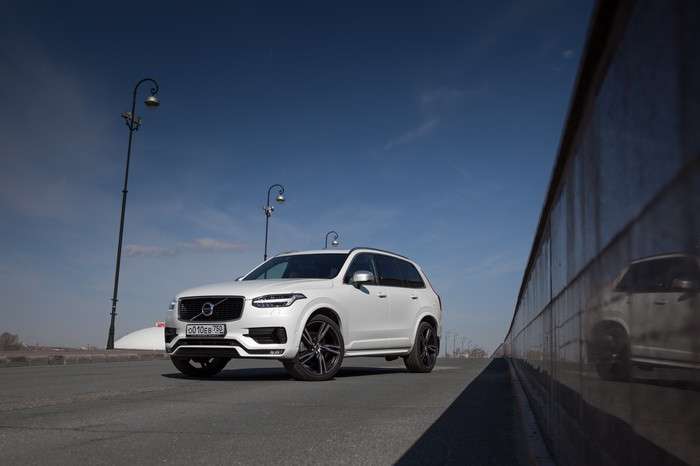 Volvo XC90 T6: на наш век хватит