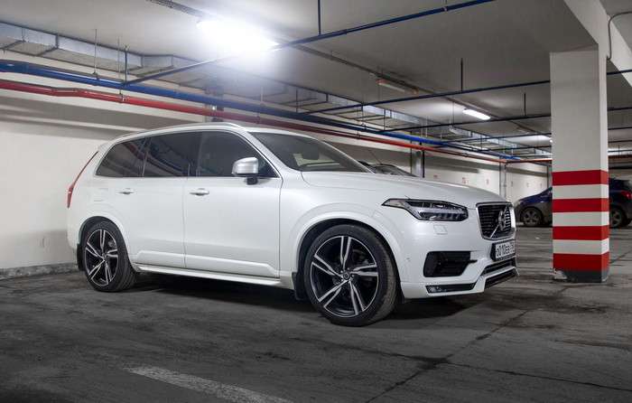Volvo XC90 T6: на наш век хватит