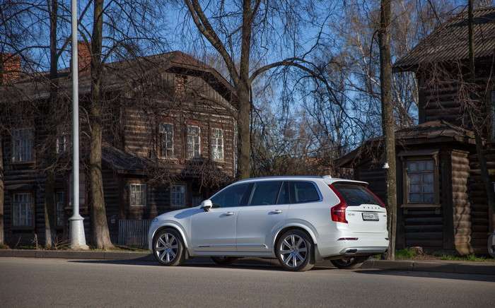 Volvo XC90 T6: на наш век хватит
