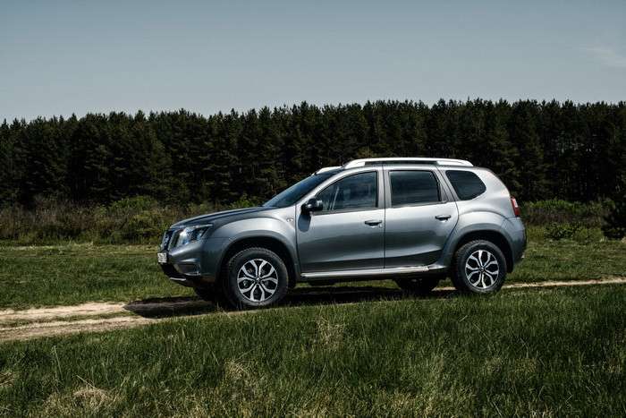 Nissan Terrano: 