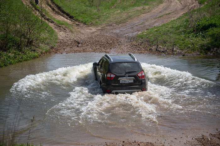 Nissan Terrano: 