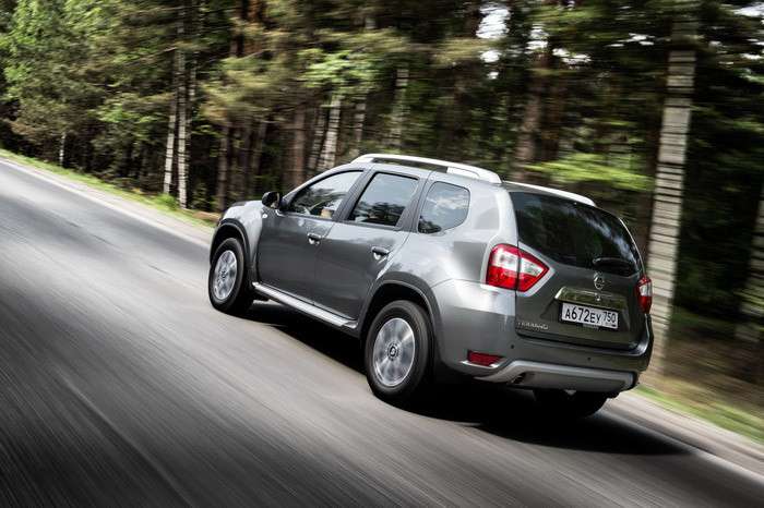 Nissan Terrano: 