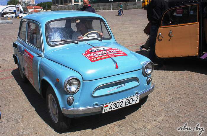 Автомобильная история в центре Минска. Репортаж c «Олдтаймер-ралли-2016»