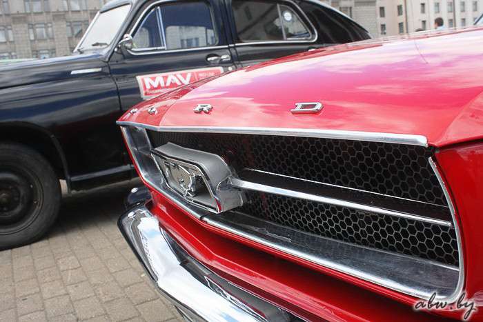 Автомобильная история в центре Минска. Репортаж c «Олдтаймер-ралли-2016»