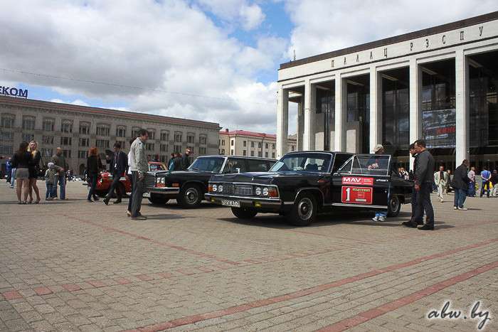 Автомобильная история в центре Минска. Репортаж c «Олдтаймер-ралли-2016»