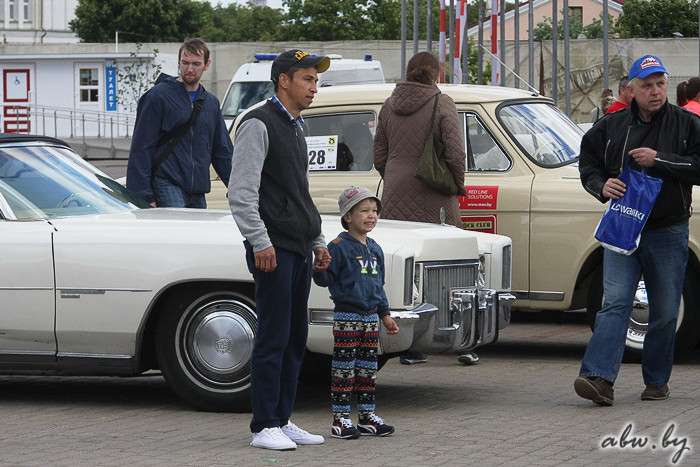 Автомобильная история в центре Минска. Репортаж c «Олдтаймер-ралли-2016»