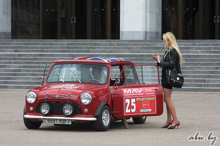 Автомобильная история в центре Минска. Репортаж c «Олдтаймер-ралли-2016»