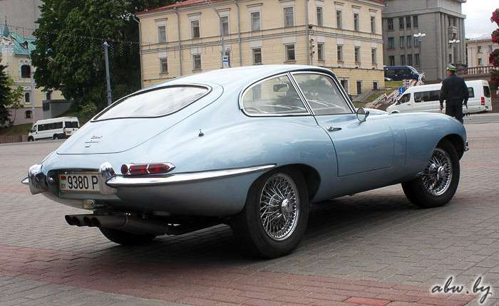 Автомобильная история в центре Минска. Репортаж c «Олдтаймер-ралли-2016»