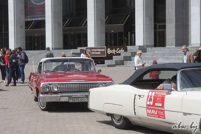 Автомобильная история в центре Минска. Репортаж c «Олдтаймер-ралли-2016»