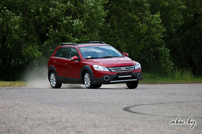 Dongfeng H30 Cross: Subaru XV за полцены?