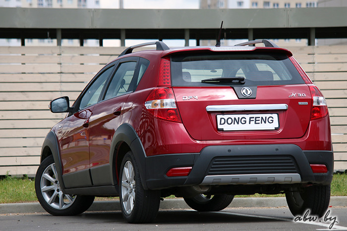 Dongfeng H30 Cross: Subaru XV за полцены?