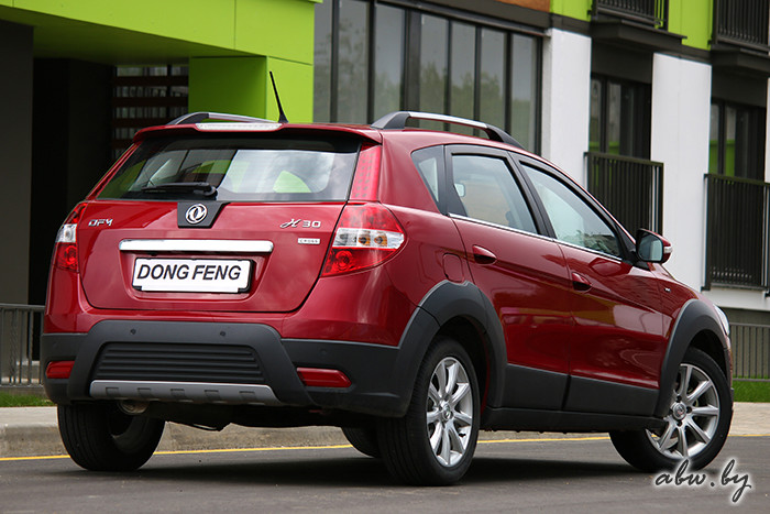 Dongfeng H30 Cross: Subaru XV за полцены?