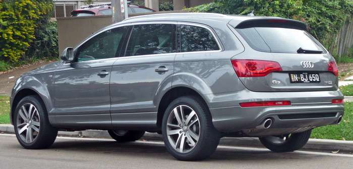 Audi Q7: с какими проблемами придется столкнуться покупателю немолодого 