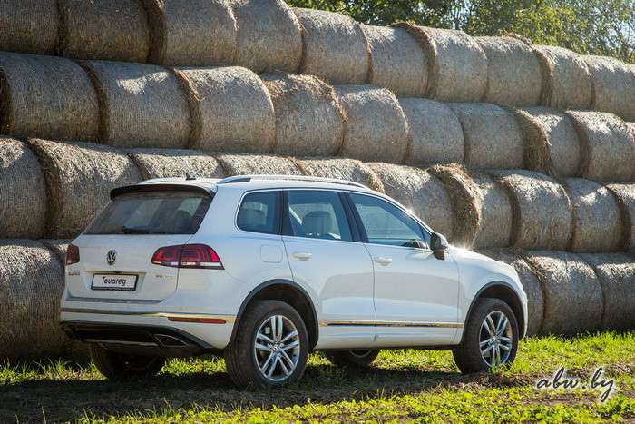 Снова в Беларуси: VW Touareg подешевел и сменил 