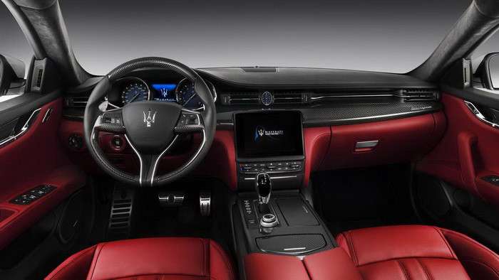 Maserati Ghibli: страсть, грохот, драйв