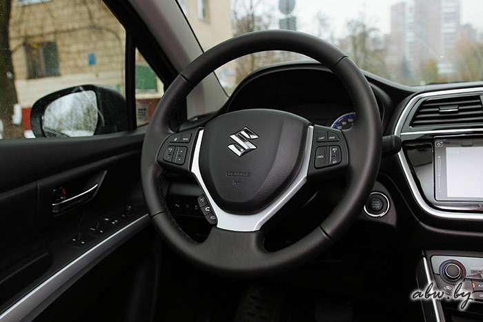 Suzuki SX4: дорого. Оправданно?