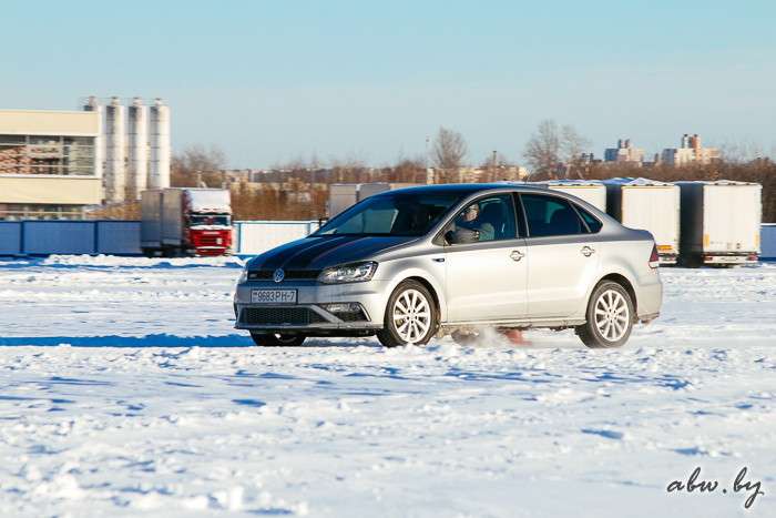 Даже на нем можно гонять. Тест-драйв VW Polo GT в формате трек-дня