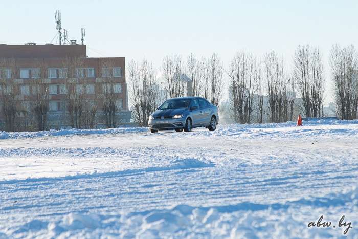 Даже на нем можно гонять. Тест-драйв VW Polo GT в формате трек-дня