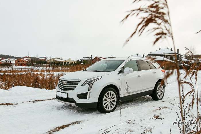 Тестируем Cadillac XT5 