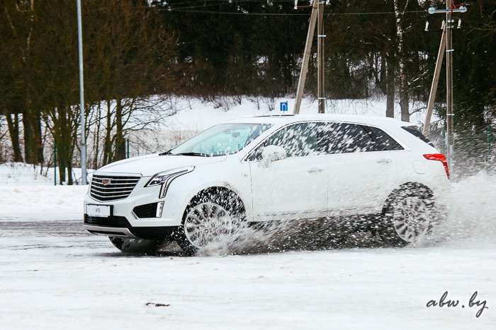 Тестируем Cadillac XT5 