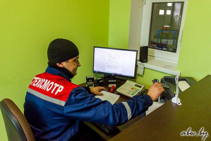 Перспективы госпошлины, против которой таксисты и чиновники