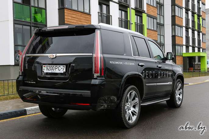 Дрифт, драг и 4 цилиндра... Тест-драйв Cadillac Escalade белорусской сборки