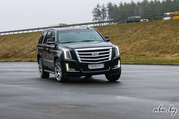 Дрифт, драг и 4 цилиндра... Тест-драйв Cadillac Escalade белорусской сборки