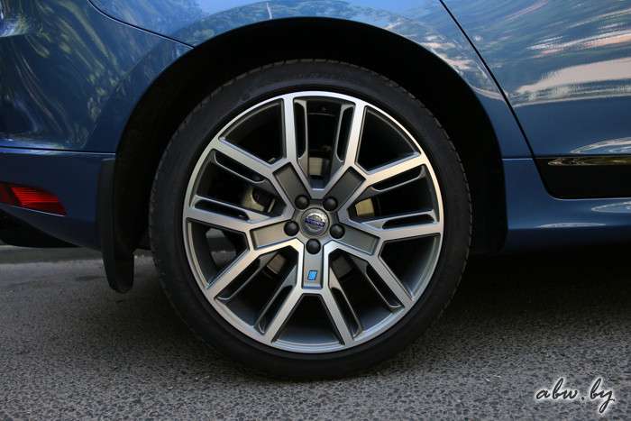 Volvo XC60: время... преображаться?
