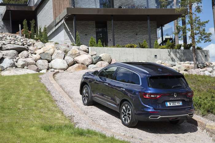 Попытка не пытка. Тест-драйв Renault Koleos, который хочет взять реванш за ошибки прошлого