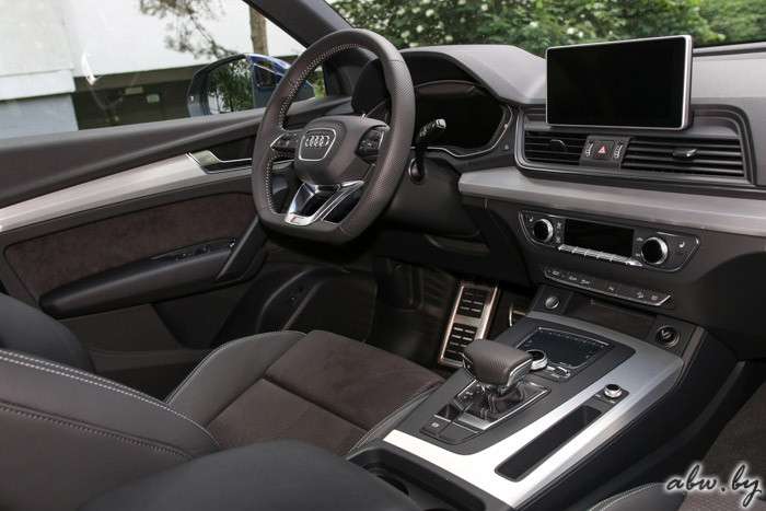 Audi Q5: шаблон идеального кроссовера?