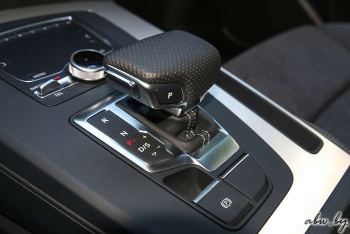 Audi Q5: шаблон идеального кроссовера?