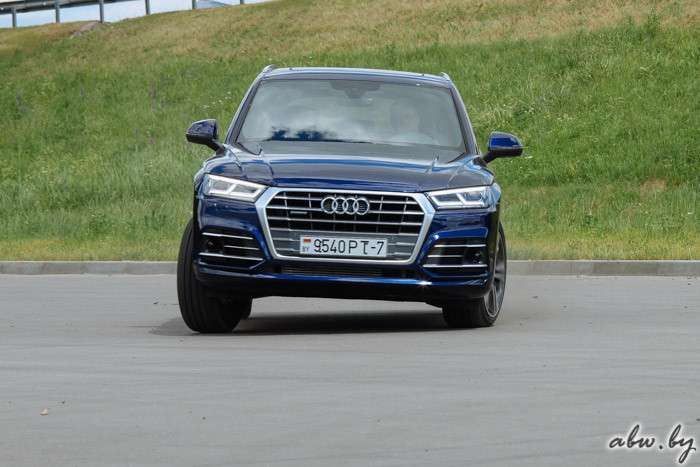 Audi Q5: шаблон идеального кроссовера?