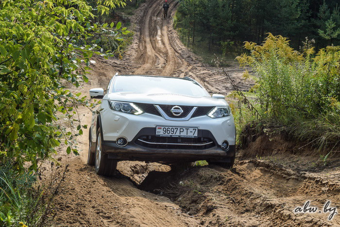 Отрываем колеса: внедорожный тест-драйв кроссоверов Nissan