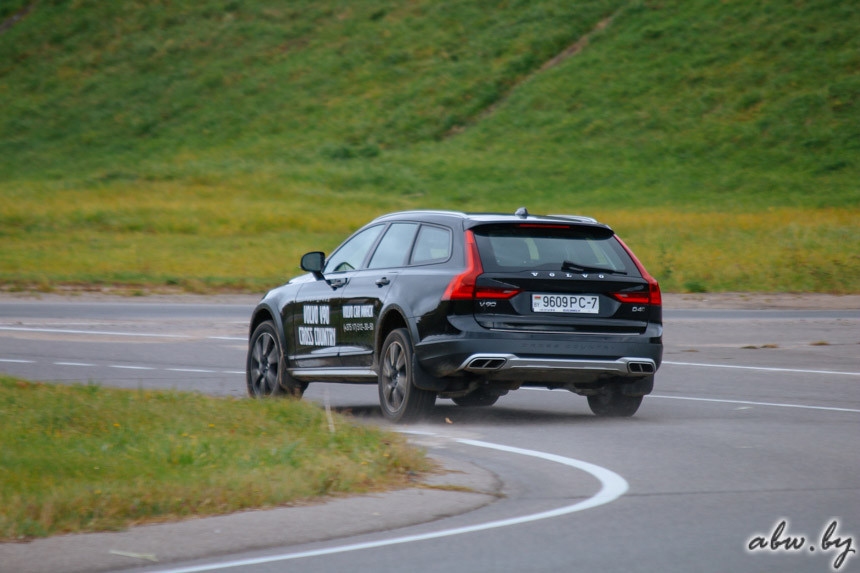 Volvo V90 Cross Country: характер нордический, стойкий