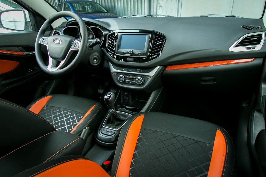 Lada Vesta SW Cross приехала в Минск