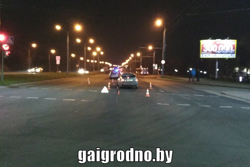 В Гродненской области водитель Audi сбила пенсионера и отвезла его домой, а позже мужчина обратился в больницу