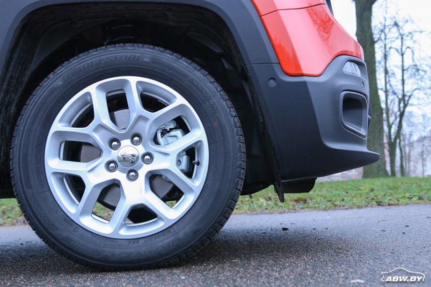 Он вам не пижон! Тест-драйв Jeep Renegade, которого многие обвиняют в 