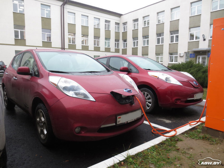 Пилите гири, или Что мы увидели в Nissan Leaf, который был 
