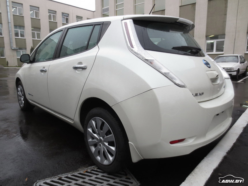 Пилите гири, или Что мы увидели в Nissan Leaf, который был 