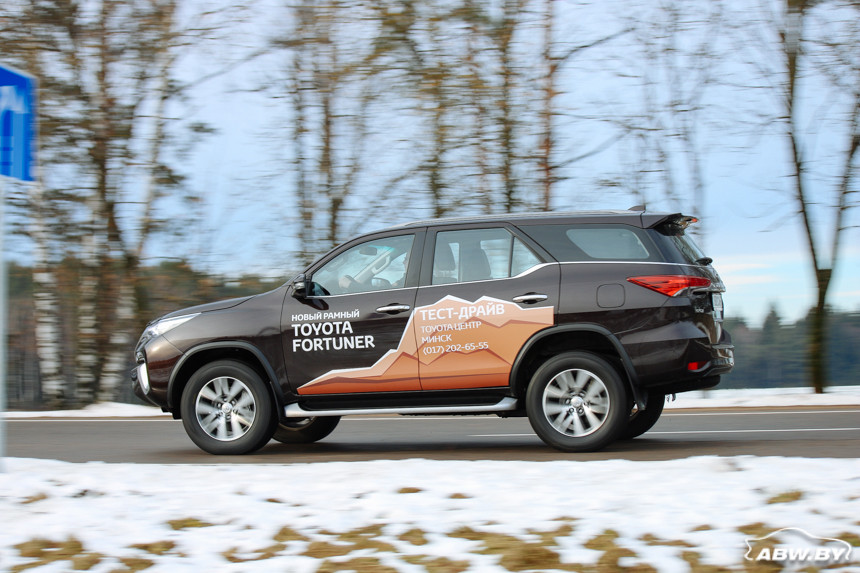 Toyota Fortuner: не изменяя принципам, не отставая от времени