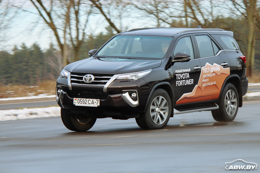 Toyota Fortuner: не изменяя принципам, не отставая от времени