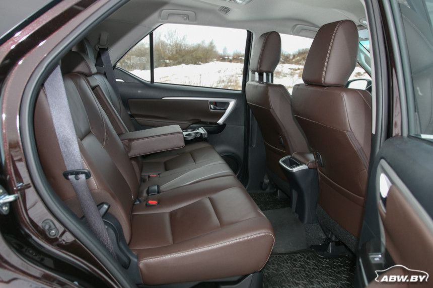 Toyota Fortuner: не изменяя принципам, не отставая от времени