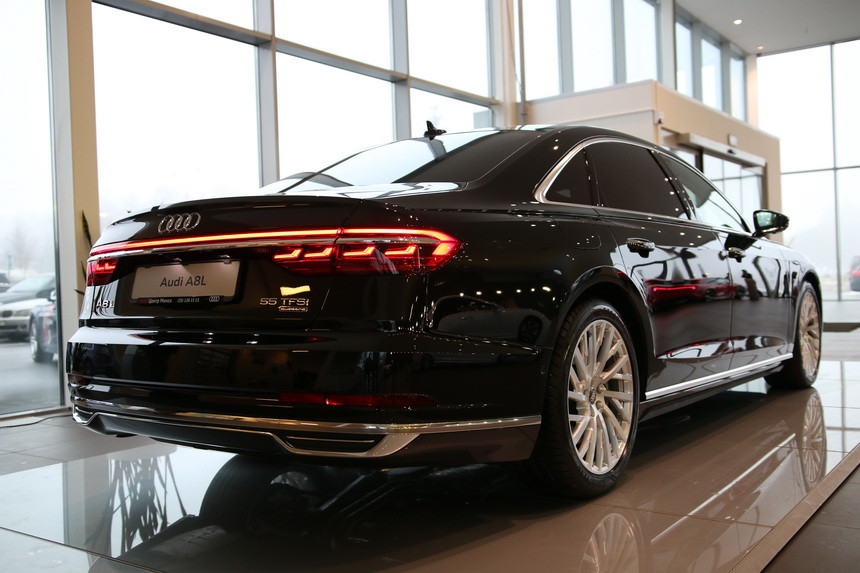 Великолепие: новая Audi A8 представлена в Минске
