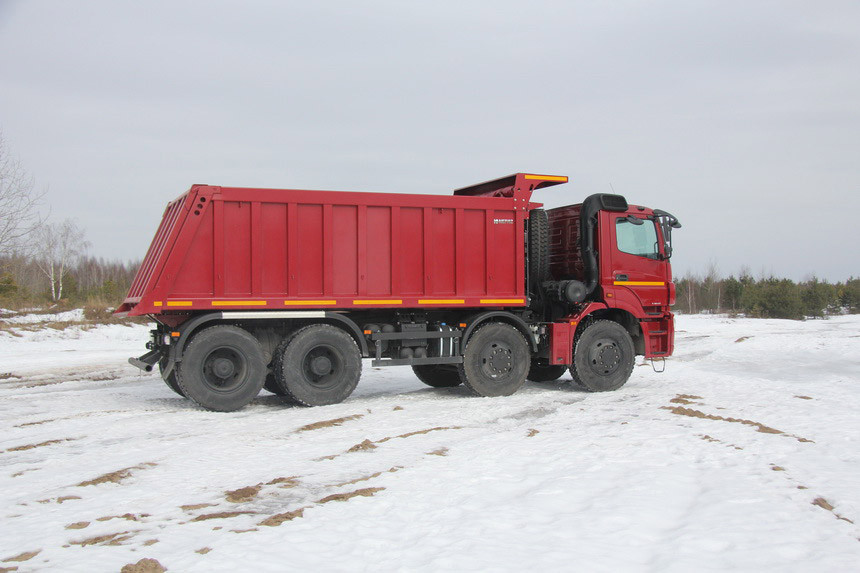 Камаз 65801 самосвал. Новый КАМАЗ самосвал 65801. КАМАЗ 65801 8х8 самосвал. КАМАЗ 65802 самосвал.